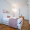 Duomo 10 minutes away Spacious 5 pax balcony wifi AC-12