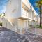 Stylish Poolside Apartment, Jesolo-Venice-13