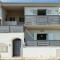 Modern 2BR Retreat in Pula - Bright & Quiet-6