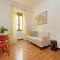 Warm, cozy apartment near the Colosseum-6