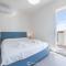 Modern & Bright 2BR Retreat with Balcony-2