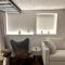Elegant Design Loft for a Luxury stay, M1 to Duomo-8