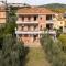 Cozy apartment with swimming pool and gym on Lake Trasimeno-56