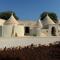 Trullo Tra Ulivi Secolari Nella Valle D'itria