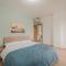 Viky Flat - 15 min from Venice & Free Parking-6