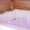 Jacuzzi - Il Centro Luxury Suites-15