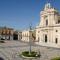 Garibaldi Rooms Boutique Stay with Jacuzzi & Piazza Views in Val di Noto-1
