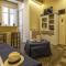 Studio apartment in the historic center-16