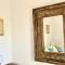Home Nicola Jago-18