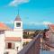 Casa Arianna Large 4BR Apartment for 8 -Terrace , Near Beach