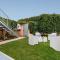 Bijou Holiday Home-16