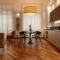 Prestigious Apartment Main street in Siena