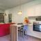 Navigli House-Private Garden -Quiet Oasis-Sleeps 5-11