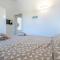 Sea House 2-9