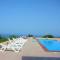 Bright little villa with a sea view-10