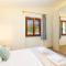 Stazzo Istana Jacuzzi Barbecue e Mare a piedi-9