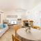 Stazzo Istana Jacuzzi Barbecue e Mare a piedi-16