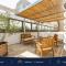 Stylish Terrace Apartment