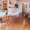 Giaria Holiday House