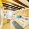 Catalan Art Room Studio Apartment-14
