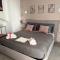 Umbertos Rooms-4