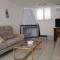 Phiniscollis B&B-39