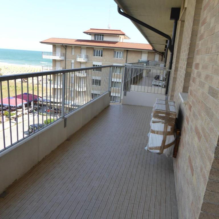 RESIDENCE ZETA - WALTERIGATO Apartments SOLO PER FAMIGLIE - Appartamento con Vista Mare - 2