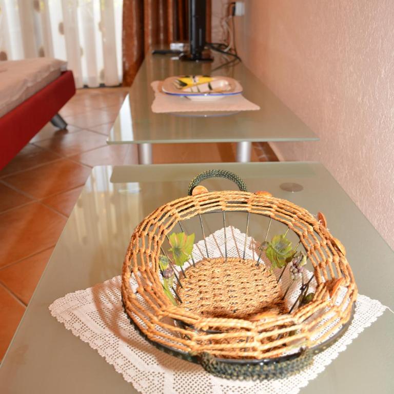 Guest House Evropa 2 - Two-Bedroom Apartment with Sea View - 5