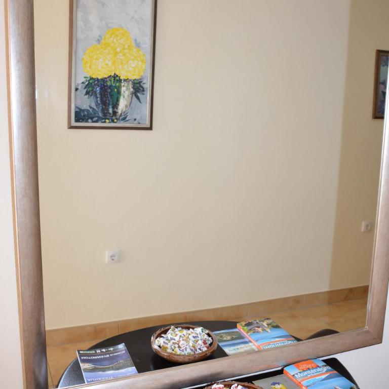 Guest House Evropa 2 - Two-Bedroom Apartment with Sea View - 11