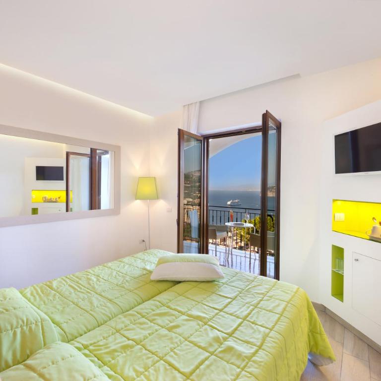 Grand Hotel President - Deluxe Double or Twin Room with Sea View - 3