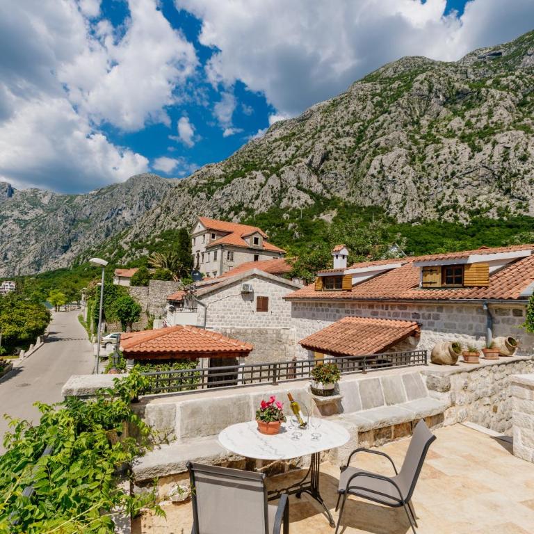 Villa Luxury Stone on the Sea with Private Pool and View - Villa with Sea View - 33