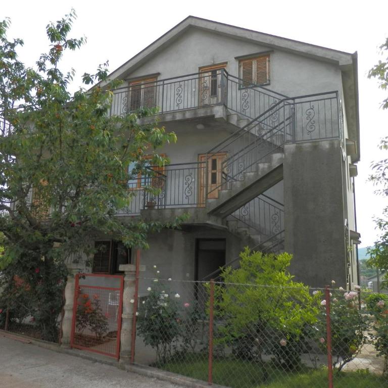 Apartment Kovac - Three-Bedroom Apartment - 11