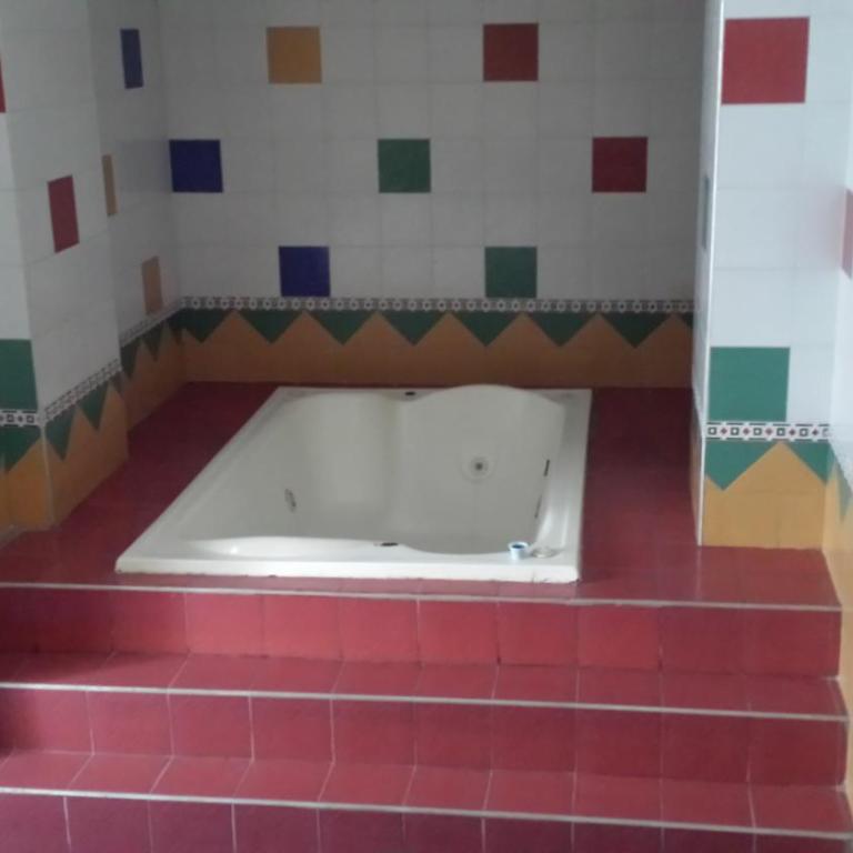 Hotel Sandiego inc - Suite Deluxe con bañera de hidromasaje - 4
