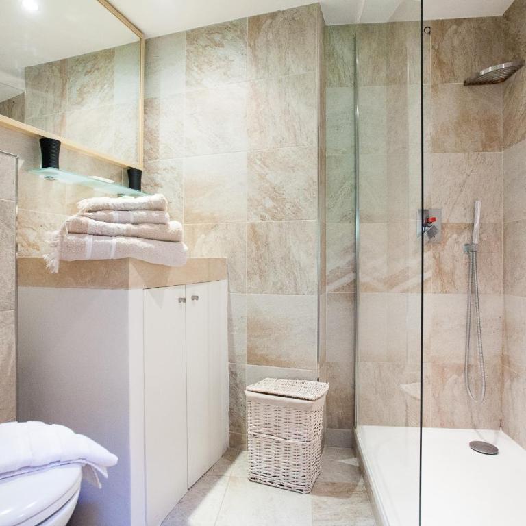 Superbe appartement loft vieil Antibes - Appartement 1 Chambre - 28