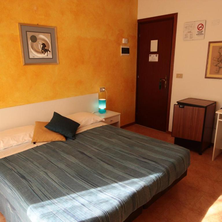 Hotel Nuova Graziosa - Quadruple Room - 5