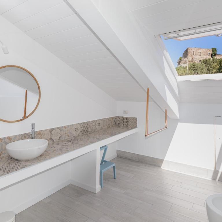 Casa Vittoria - One-Bedroom Apartment - 10
