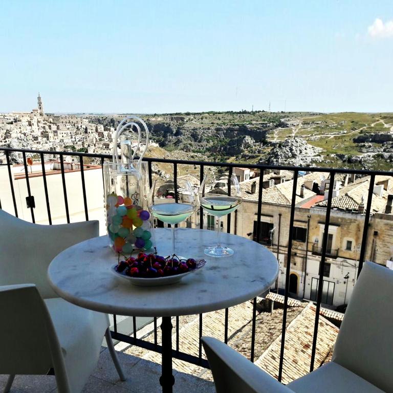 Limen Matera Guesthouse - Deluxe Double Room with Bath - 1