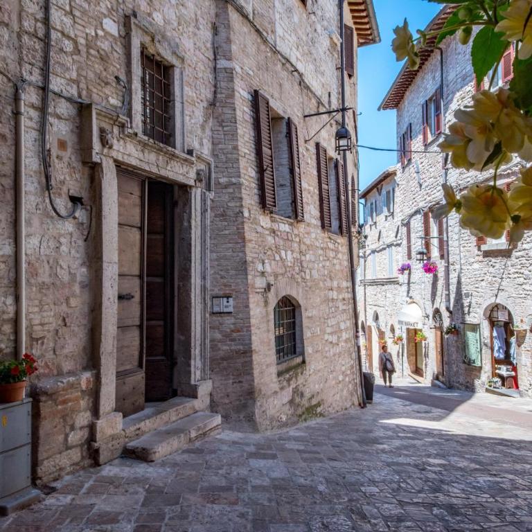 Appartmento in Via San Rufino - Appartamento su 2 Livelli - 23