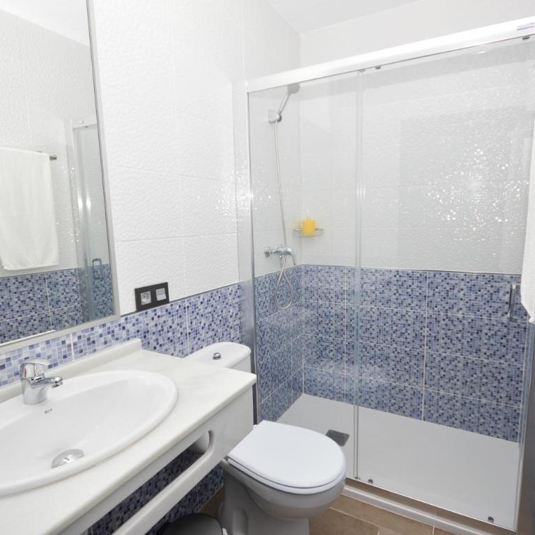 Hostal Maria Jose - Habitación Doble Económica - 3