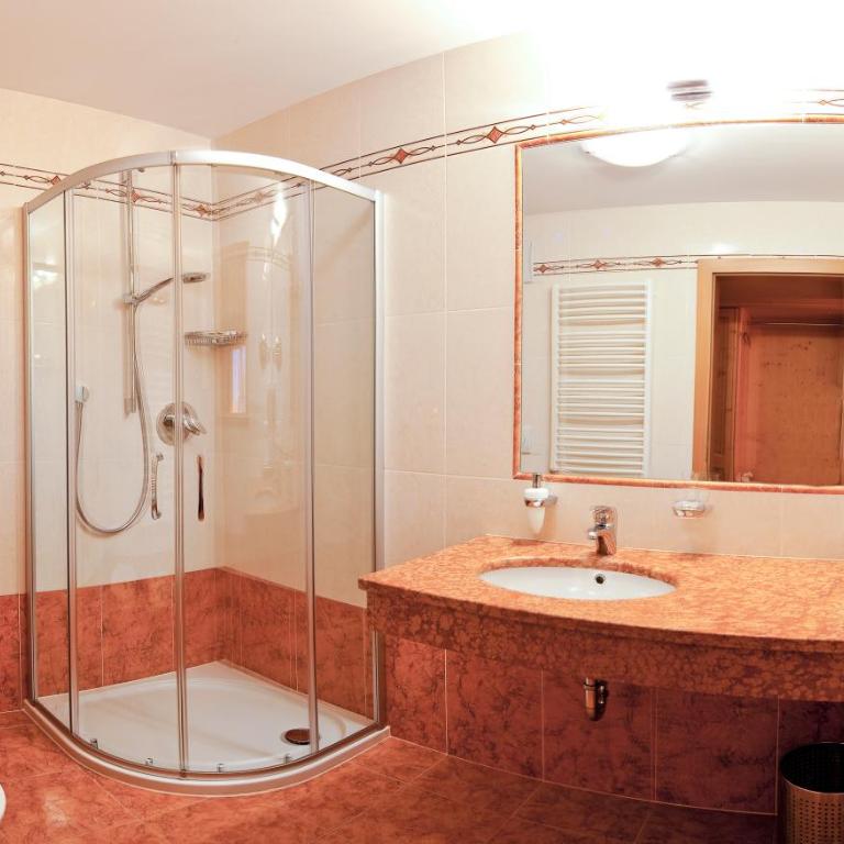Hotel Gstatsch - Camera Matrimoniale Comfort - 4