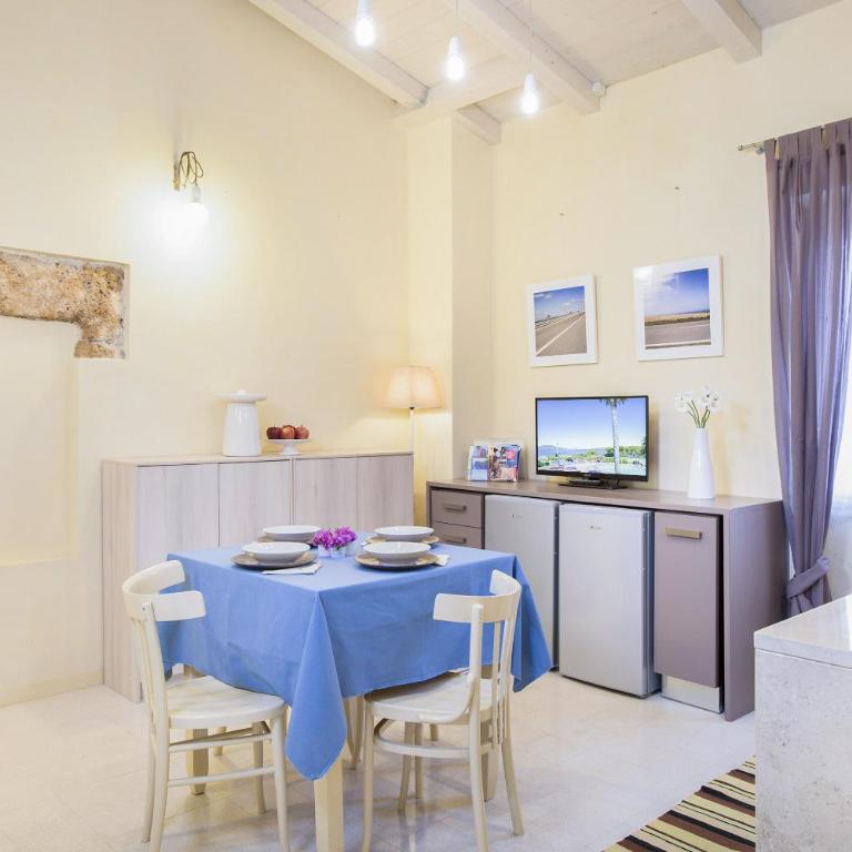 Iolanda Apartment 30m from Seaside - Two-Bedroom Apartment - 1