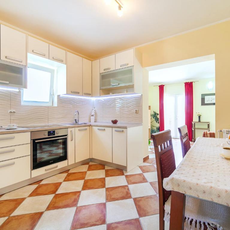 Apartments Midžor - One-Bedroom Apartment with Sea View - 20