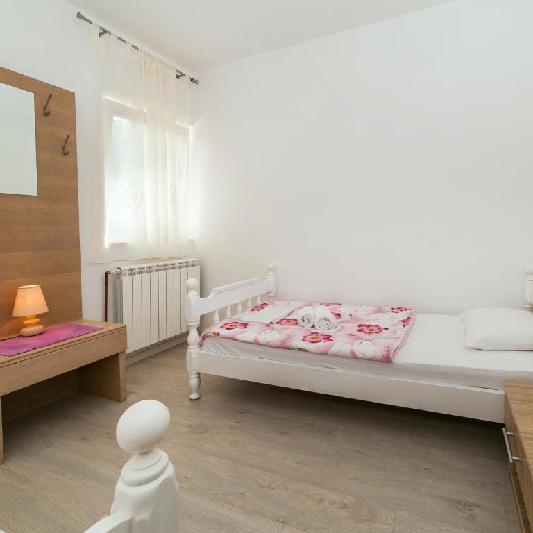 Apartments Midžor - One-Bedroom Apartment with Sea View - 24