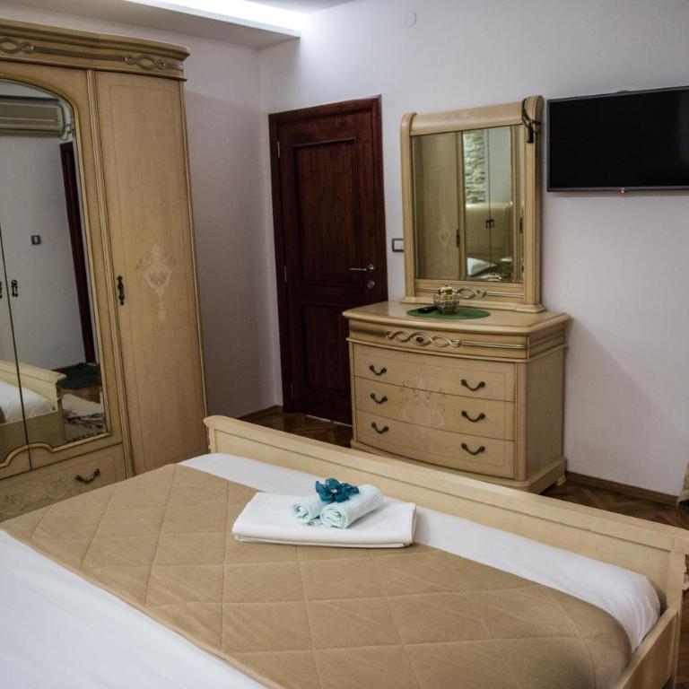 Villa Premier - Deluks Dvokrevetna Soba sa Bračnim Krevetom i Pogledom na More - 5