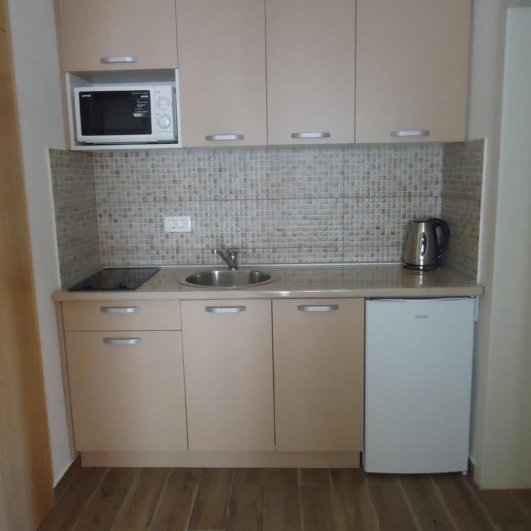 Apartments Forte Mare - Two-Bedroom Apartment with Sea View - 5