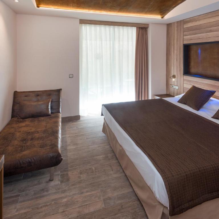 Hotel GHT Neptuno-Tossa & Venus SPA - Habitación Doble Superior - 1 o 2 camas - 6