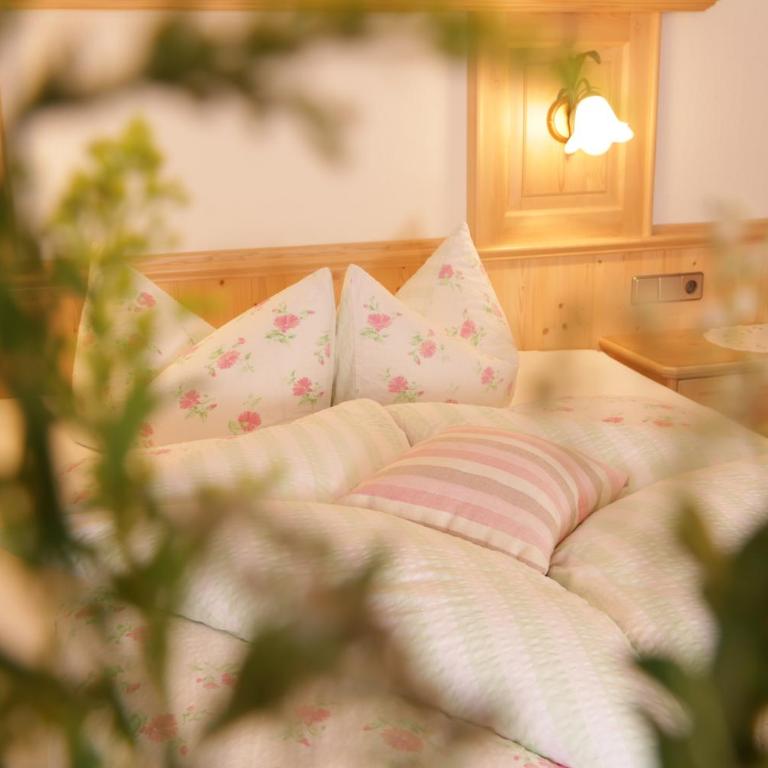 Theresenhof - Deluxe Double Room with Balcony - no pets allowed - 7