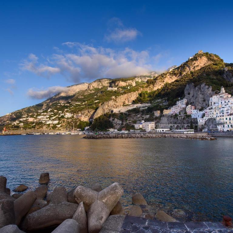 Vista d'Amalfi - Camera Deluxe Matrimoniale con Vista Mare - 9