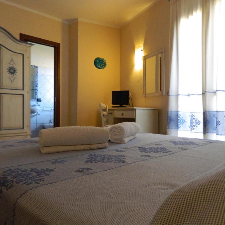 Real B&B Primo Sole - Doppelzimmer mit Balkon und Meerblick - 5