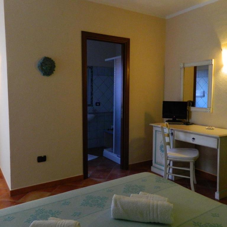 Real B&B Primo Sole - Double Room with Balcony and Sea View - 4